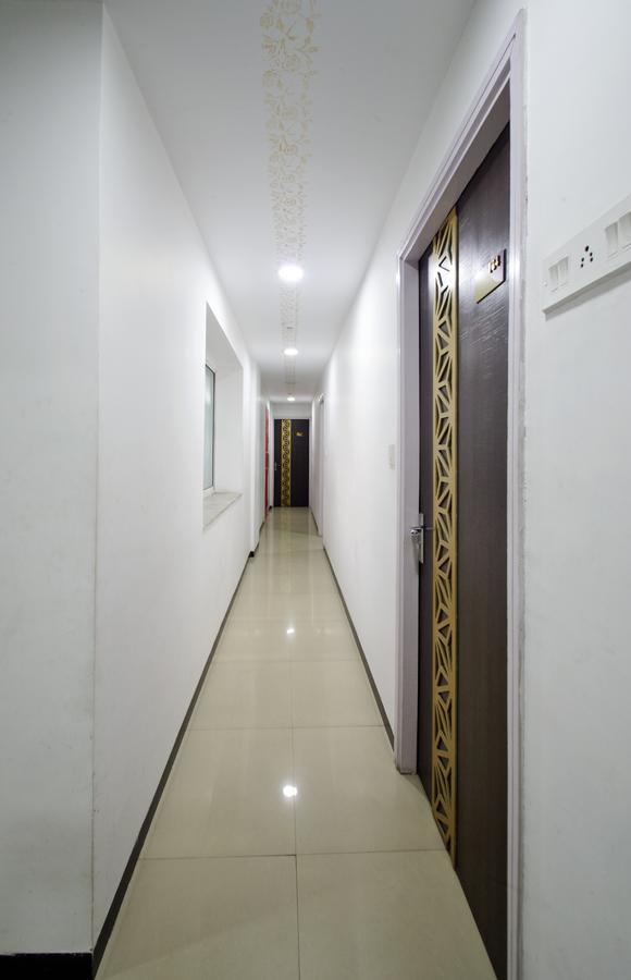 Oyo 8504 Namans Inn 加尔各答 外观 照片