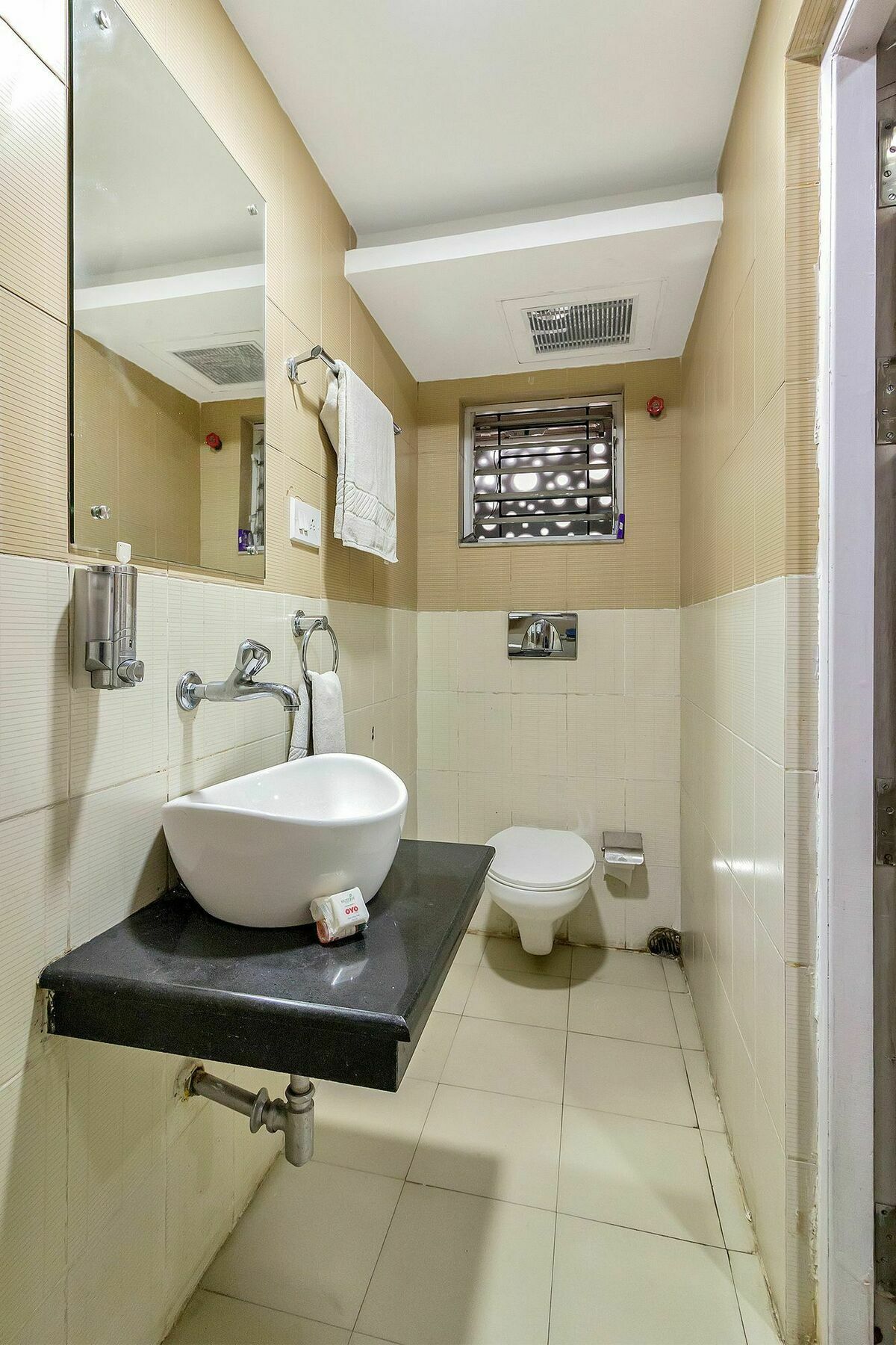 Oyo 8504 Namans Inn 加尔各答 外观 照片